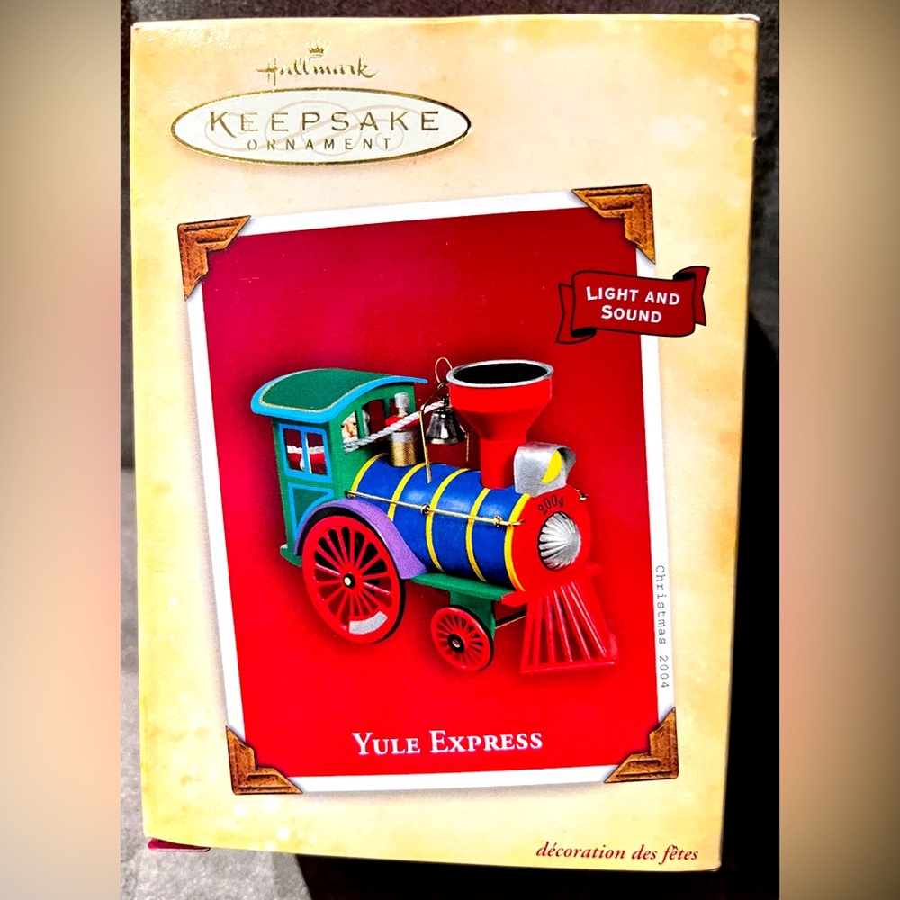 2004 Hallmark Keepsake “Yule Express” Light & Sound Christmas Ornament!